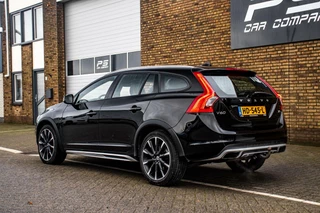 Volvo V60 Volvo V60 Cross Country 2.0 T5 Summum, NAP, Leder, Pano, H&K - afbeelding nr 4