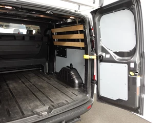 Ford Transit Custom Ford Transit Custom 130pk Automaat L2H1 Trend Dubbele cabine Navigatie Cruise control Camera Parkeersensoren Imperiaal Airco Trekhaak - afbeelding nr 6