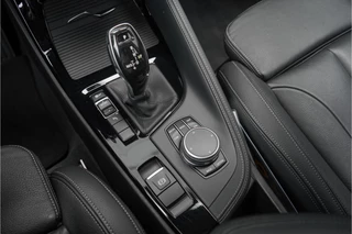 BMW X1 BMW X1 sDrive20i High Executive X-Line Camera Leer Head-Up - afbeelding nr 36