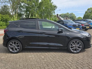Ford Fiesta Ford Fiesta 1.0 EcoBoost Hybrid ST-Line X 125pk Trekhaak | Panorama dak / Open dak | Winterpack | Apple Carplay | Achteruitrijcamera - afbeelding nr 2