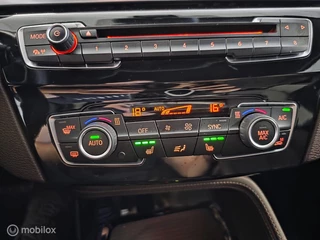 BMW X1 BMW X1 sDrive18d Corporate Lease Essential Head-up 1e Eig Dealer onder - afbeelding nr 9