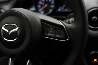 Mazda CX-3 Mazda CX-3 2.0 SkyActiv-G Luxury met vaste trekhaak en all-weather banden : dealer onderhouden - afbeelding nr 25