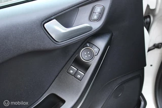 Ford Fiesta Ford Fiesta 1.0 EcoBoost Titanium 100 PK, Trekhaak, Adaptief cruise, Pdc, App connect, Navi, Airco, 16 inch Lmv. - afbeelding nr 29