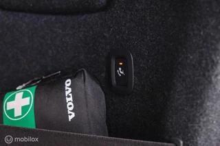 Volvo XC40 Volvo XC40 1.5 T2 Momentum | Schuifdak | Trekhaak | Camera | LED | stoel & stuurwielwarming | - afbeelding nr 38