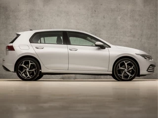 Volkswagen Golf (APPLE CARPLAY, VIRTUAL COCKPIT, GROOT NAVI, KEYLESS, SFEERVERLICHTING, SPORTSTOELEN, STOELVERWARMING, LED KOPLAMPEN, LANE ASSIST, NIEUWSTAAT) - afbeelding nr 4