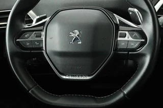 Peugeot 3008 Peugeot 3008 1.6 HYbrid 225 Allure | Stoelverwarming | Adaptive cruise | Camera | Carplay | Half leder | Navigatie | PDC | Sfeerverlichting | Full LED - afbeelding nr 8