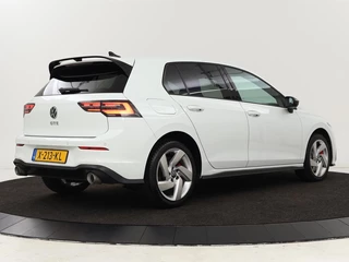 Volkswagen Golf Volkswagen Golf 1.4 eHybrid GTE | Camera | Adaptive cruise |  Carplay | Navigatie | Sportstoelen | Full LED | Sfeerverlichting | PHEV - afbeelding nr 35