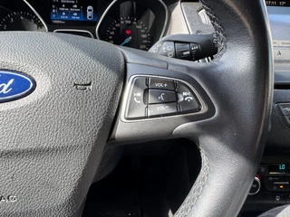Ford Focus Ford Focus 1.0 Titanium Airco/Lichtmetalen velgen/Navi/Parkeersensoren - afbeelding nr 19