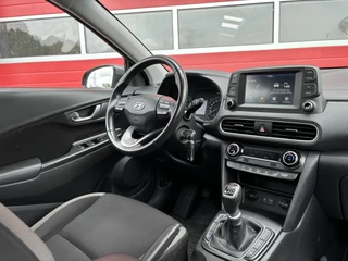 Hyundai Kona Hyundai Kona 1.0 T-GDI Comfort CAMERA / CARPLAY / CLIMA / CRUISE / PDC / BLUETOOTH / NL-AUTO - afbeelding nr 3