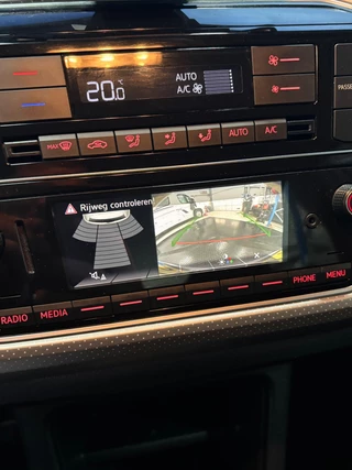 Volkswagen up! Volkswagen Up! 1.0 BMT high up! Clima | Cruise |Navi | Camera | Stoelverwarming | PDC - afbeelding nr 20