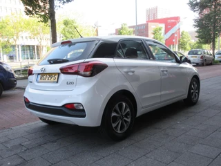 Hyundai i20 Hyundai I20 1.0 T-GDI Comfort Stoel/Stuurverwarming PDC - afbeelding nr 3