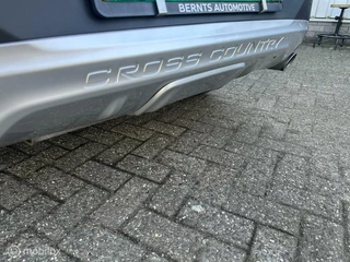 Volvo V40 Volvo V40 Cross Country 2.0 T3|Navigatie|Bluetooth|Parkeersensoren|Digitaal instrumentenpaneel - afbeelding nr 18