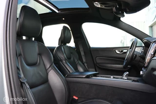 Volvo XC60 Volvo XC60 2.0 T8 Twin Engine AWD R-Design / Pano / Bowers - afbeelding nr 9