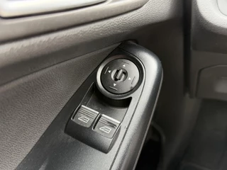 Ford Fiesta Ford Fiesta 1.0 Style 2e Eigenaar,Navi,Airco,Bluetooth,Elek ramen,N.A.P,APK tot 08-2025 - afbeelding nr 21