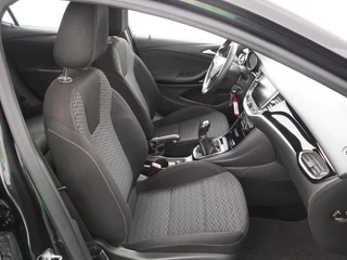 Opel Astra Opel Astra 1.4 Innovation 150PK 5-d - 17 inch LM velgen - Climate control - Cruise control - Afn. trekhaak - 12 maanden garantie - afbeelding nr 23