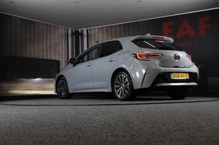 Toyota Corolla Toyota Corolla 1.8 Hybrid Business Plus / Aut / Camera / Acc / Lane Assist / Dode Hoek / Massage / Stoelverkoeling / Led / 17 Inch - afbeelding nr 3