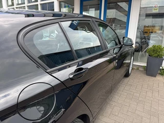 BMW 1 Serie BMW 1 Serie 118i Corporate Lease I Automaat I Navigatie I Dealer onderhouden - afbeelding nr 7