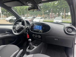 Toyota Aygo Toyota Aygo X 1.0 VVT-i MT Play + Red Pack Apple/Android, Cruise, Voorstoelen verwarmd , All-in Rijklaarprijs - afbeelding nr 11