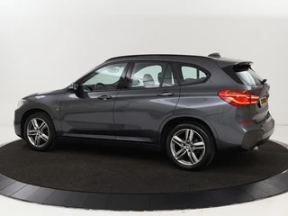 BMW X1 BMW X1 sDrive18i M Sport | Stoelverwarming | Head-Up |  Sportstoelen | Full LED | Alcantara | Navigatie | Park Assist | Climate control - afbeelding nr 2