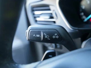 Ford Focus Ford Focus Wagon 1.0 EcoBoost 125pk Automaat Titanium Business | Navigatie | Winterpakket | Adaptive cruise - afbeelding nr 27