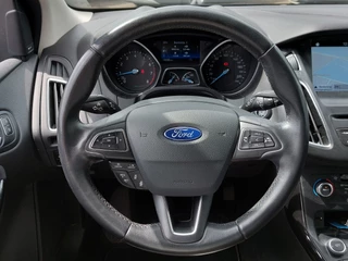 Ford Focus Ford Focus Wagon 1.0 EcoBoost 125pk Titanium | Origineel NL | Navi | Apple Carplay+Android Auto | Bi-Xenon | SONY Sound | Clima | Cruise | Keyless Entry | Pdc V+A+Assist+Camera | Privacy Glass | 17''lm - afbeelding nr 9