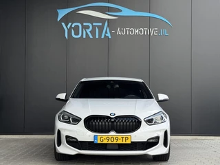 BMW 1 Serie BMW 1-serie 118i M Sport NL AUTO*SCHAALSTOEL*19 INCH*VIRTUAL - afbeelding nr 16