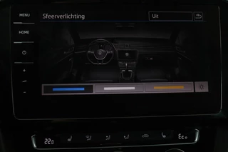 Volkswagen Passat Volkswagen Passat 1.4 TSI PHEV GTE | Head-Up | Stoelverwarming | 360 camera | Trekhaak | Keyless | Carplay | Dynamic Chassis Control | Full LED | Massage | Navigatie | Active Info Display - afbeelding nr 32