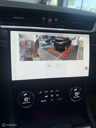 Jaguar F-PACE Jaguar F-Pace 2.0 P400e PHEV - R-Dynamic SE - Black Pack - afbeelding nr 13