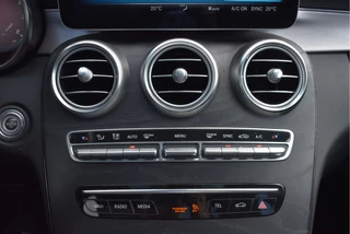 Mercedes-Benz C-Klasse Mercedes-Benz C-Klasse 180 Business Solution AMG | NL-Auto | 360 gr. camera | Pano.dak | Afn.haak | Carplay | Full LED - afbeelding nr 23
