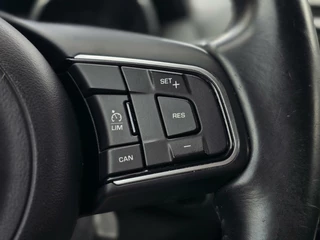 Jaguar XE Jaguar XE 2.0 D Prestige| Vol leer| Camera| Navigatie| PDC| - afbeelding nr 22