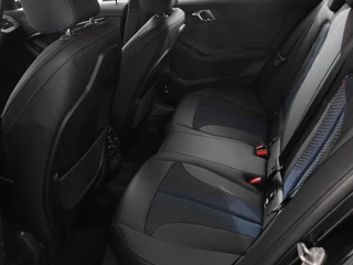 BMW 1 Serie BMW 1-serie 118i M-Sport Climate Control Adeptive cruise control Stoelverwarming LED Parkeersensoren Apple carplay / Andriod auto - afbeelding nr 10