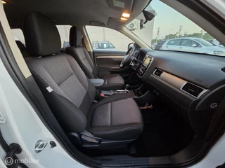 Mitsubishi Outlander Mitsubishi Outlander 2.0 Business Edition Aut/7Pers/NLAuto - afbeelding nr 12