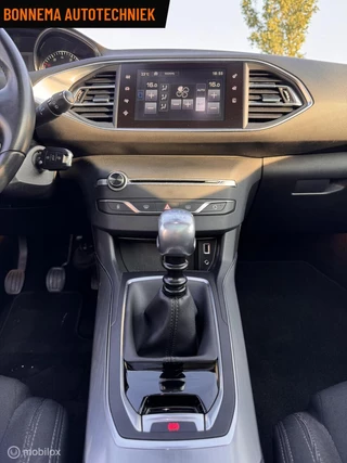 Peugeot 308 Peugeot 308 SW 1.2 PureTech Allure - afbeelding nr 13