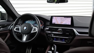 BMW 5 Serie BMW 5 Serie Touring M550d xDrive High Executive | Stoelventilatie | Harman/Kardon | M Onderstel Professional | Standkachel | Head-up | Trekhaak - afbeelding nr 23