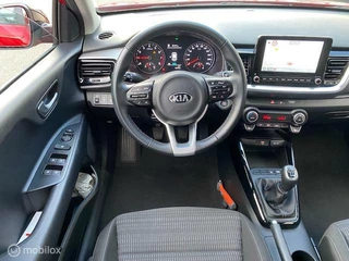 Kia Stonic Kia Stonic 1.0 Mild Hybride  T-GDI DynamicPlusLine 16 inch velgen & banden , Navigatie Appelcarp[lay, Bleutooth Priveglas , Electr. inklapbare spiegels , Parkeerhulp achter - afbeelding nr 18