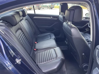 Volkswagen Passat Volkswagen Passat 1.4 TSI GTE Plug in Hybrid Aut 2017 Leder - afbeelding nr 19