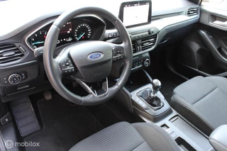Ford Focus Ford Focus 1.0 EcoBoost 125 PK Titanium Business, Trekhaak, Clima, Donker glas, App connect, Cruise, Clima, Navi, Pdc voor + achter - afbeelding nr 6
