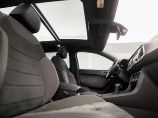 SEAT Ateca 150Pk Automaat (PANORAMADAK, VIRTUAL COCKPIT, APPLE CARPLAY, NAVIGATIE, CLIMATE, 360 CAMERA, GETINT GLAS, SPORTSTOELEN, KEYLESS, PARKEERSENSOREN, NIEUWE APK, NIEUWSTAAT) - afbeelding nr 8