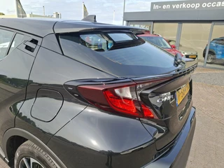 Toyota C-HR Toyota C-HR 1.8 Hybrid Dynamic - afbeelding nr 9