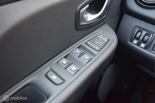 Renault Clio Renault Clio 0.9 TCe Limited climate control PDC navi Apple Carplay - afbeelding nr 17