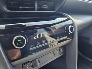 Toyota Yaris Cross Toyota Yaris Cross 1.5 Dynamic | Hybrid | Carplay / Navi / Camera / Keyless / Cruise Adapt / Winterpack - afbeelding nr 28