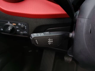 Audi Q2 30 TFSI 116pk Sport | Origineel NL + 1ste Eigenaar | Navi | Clima | Cruise | Panorama Schuifdak | Pdc | Licht+Regensensor | Sportstoelen | Privacy Glass | 17''lm - afbeelding nr 19