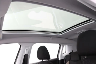 Peugeot 2008 Peugeot 2008 1.2 PureTech | Airco | Cruise | Panorama-dak | Elektr. pakket | NL Auto | DEALER-STAAT - afbeelding nr 14