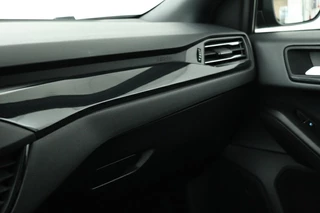 Ford Focus Ford Focus 1.5 EcoBoost ST Line | Camera | Carplay |  Full LED | Keyless | Navigatie | Climate control | Sportstoelen | Cruise control - afbeelding nr 18