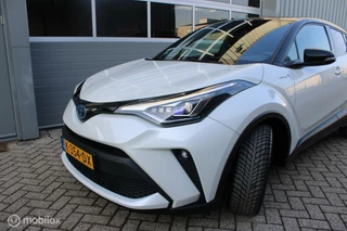 Toyota C-HR Toyota C-HR 1.8 Hybrid First Edition | 1e Eigenaar | Jbl Sound | Navi | Full Led | Stoelverwarming. - afbeelding nr 12