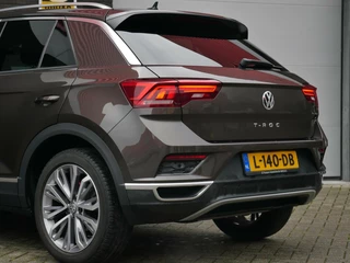 Volkswagen T-Roc Volkswagen T-Roc 1.5 TSI Sport Business R Navi+BT| ACC| CAMERA - afbeelding nr 21