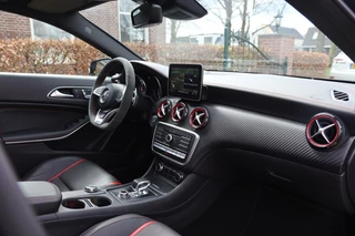 Mercedes-Benz A-Klasse Mercedes A-klasse AMG 45 4MATIC 381 PK Schaalstoelen|Memory|Pano|H&K|Camera|Dealeronderhouden|NL auto|Handcrafted - afbeelding nr 63