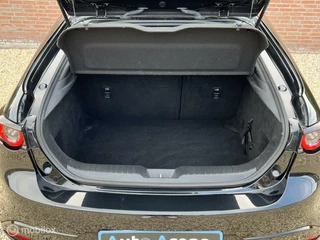 Mazda 3 Mazda 3 2.0 e-SkyActiv-G | 360°Camera | HUD | Stuurverw. | Stoelverw. | 1e eignr. | Dealeronderh. - afbeelding nr 11