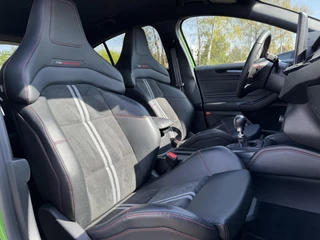Ford Focus Ford Focus 2.3 EcoBoost ST-X 280pk | Winter Pack | Adaptive cruise control | Sper diff | Head up Display | Camera | AGR-stoelen - afbeelding nr 10