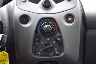 Peugeot 108 Peugeot 108 1.0 e-VTi Active | 5-Deurs | Airco | LED | NAP - afbeelding nr 14